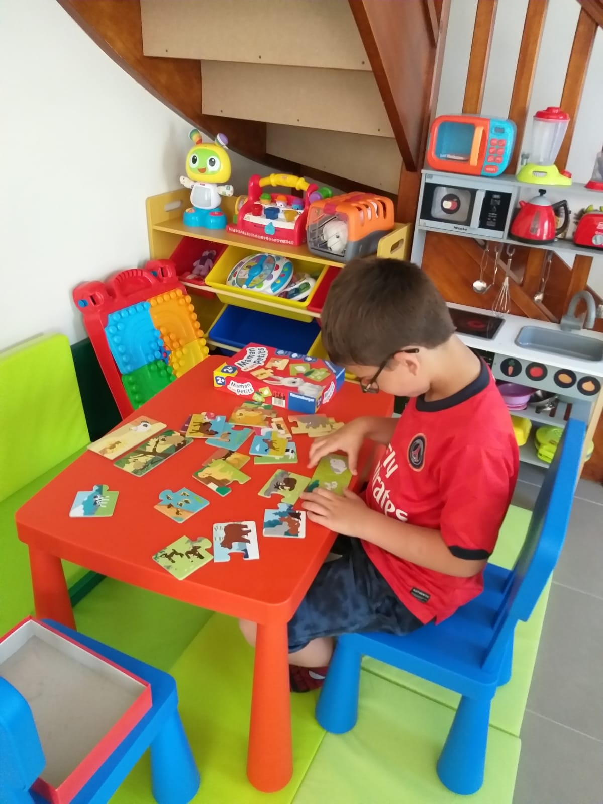 PHOTO D’ACTIVITE sur petite table